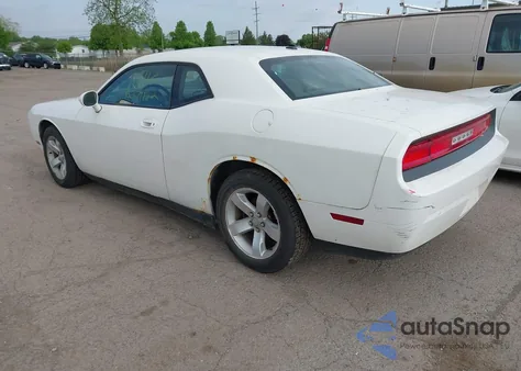 2009 Dodge Challenger Se/Sxt from USA, damaged, VIN 2B3LJ44V39H577140